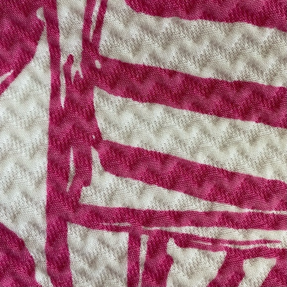 Lilly Pulitzer Yacht Seas Textured Callahan Shorts 2 - Picture 11 of 11